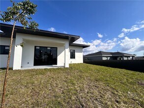 2220 NW 1st Pl in Cape Coral, FL - Building Photo - Building Photo