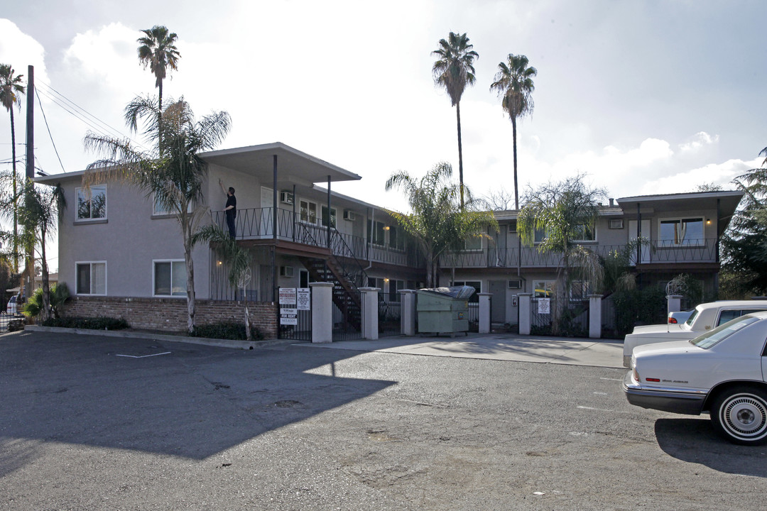 Palm Apartments in Sacramento, CA - Building Photo