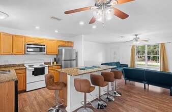 733 SE Academy Ln in Port St. Lucie, FL - Building Photo - Building Photo