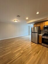 393 W Broadway in Boston, MA - Building Photo - Building Photo