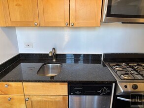 Christopher Street, Unit 14H in New York, NY - Building Photo - Building Photo