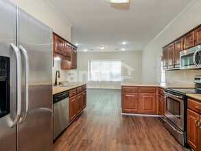 6895 Clearpoint Dr in Memphis, TN - Building Photo - Building Photo