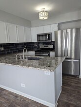 3180 Cambria Ct in Aurora, IL - Building Photo - Building Photo