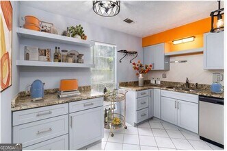6169 Summit Trail in Norcross, GA - Building Photo - Building Photo
