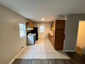 1204 Outlook St in Natrona Heights, PA - Building Photo - Building Photo