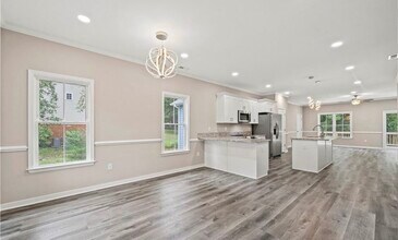 11816 Shady Ln in Chester, VA - Building Photo - Building Photo