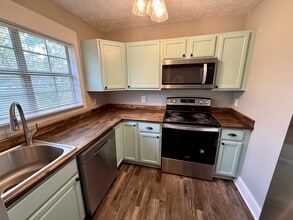 1208 E Mt Vernon St in Somerset, KY - Building Photo - Building Photo