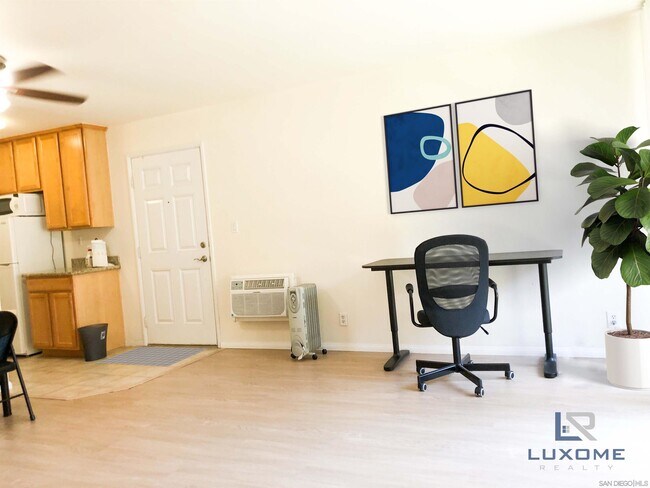 6333 Mt Ada Rd-Unit -180 in San Diego, CA - Building Photo - Building Photo