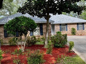 109 Dominica Way in Niceville, FL - Building Photo - Building Photo