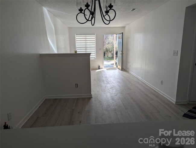 5976 Prescott Ct in Charlotte, NC - Building Photo - Building Photo