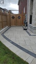 436 Boyd Ln in Milton, ON - Building Photo