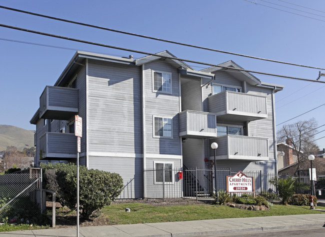 Cherry Hills Apartments in Hayward, CA - Foto de edificio - Building Photo