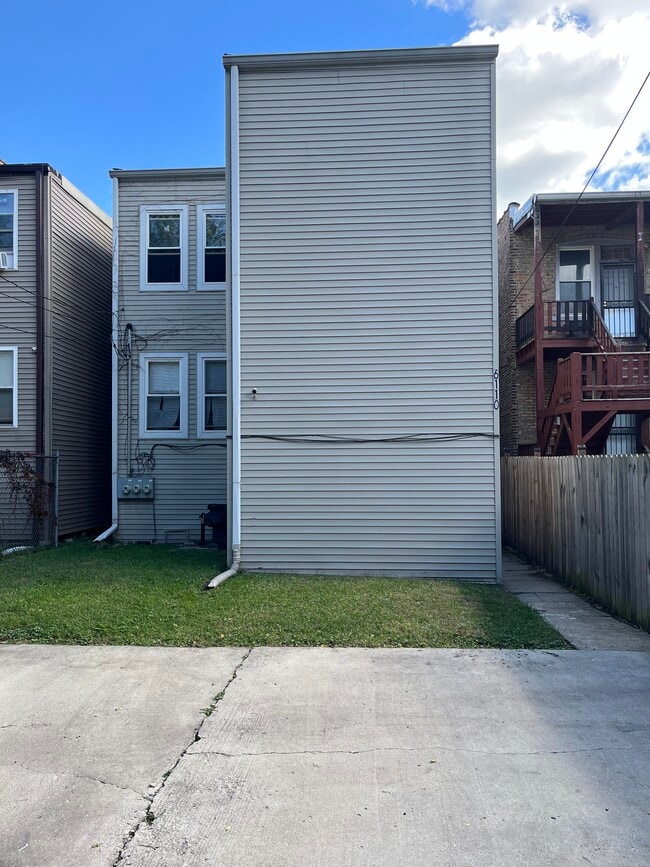 6110 S Evans Ave, Unit 1 in Chicago, IL - Building Photo - Building Photo