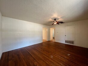 305 E Rd in Stephenville, TX - Building Photo - Building Photo