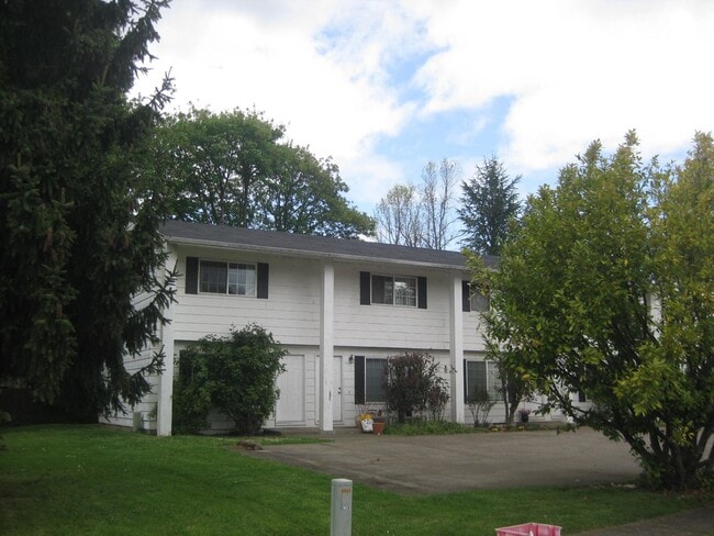 property at 1756 SE Lilly Pl