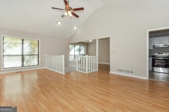 3822 Nowlin Rd in Kennesaw, GA - Building Photo - Building Photo