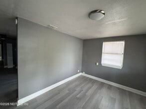 4114 Moncrief Rd in Jacksonville, FL - Building Photo - Building Photo