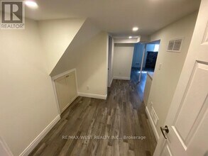 81 Cuffley Crescent S in Toronto, ON - Building Photo - Building Photo