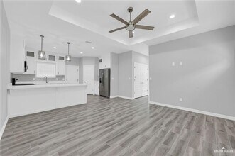 9 San Vicente in Weslaco, TX - Building Photo - Building Photo