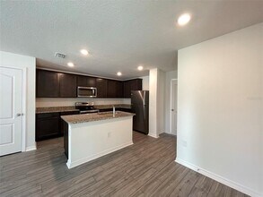 5224 New Friendship Pl in Tampa, FL - Building Photo - Building Photo