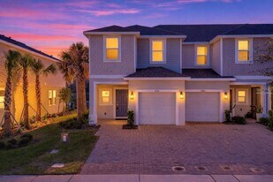 2596 Penguin Blvd in Davenport, FL - Building Photo