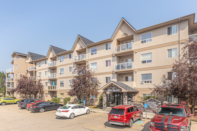 Hollick Kenyon Pointe in Edmonton, AB - Building Photo - Building Photo