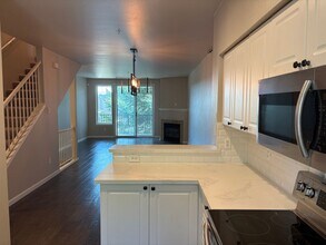 16125 Juanita Woodinville Way NE in Bothell, WA - Building Photo - Building Photo