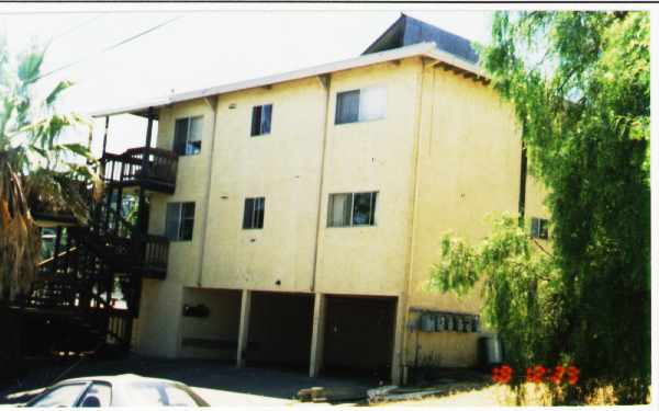 524 Richardson St in Martinez, CA - Foto de edificio - Building Photo