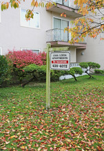 Casa Linda Apartments in Burnaby, BC - Building Photo - Building Photo