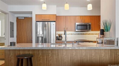 555 South St, Unit 3709 in Honolulu, HI - Building Photo - Building Photo