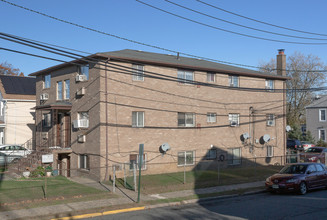 910 Amboy Ave in Perth Amboy, NJ - Building Photo - Building Photo