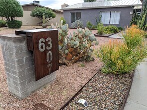 6307 E Gelding Dr in Scottsdale, AZ - Building Photo - Building Photo