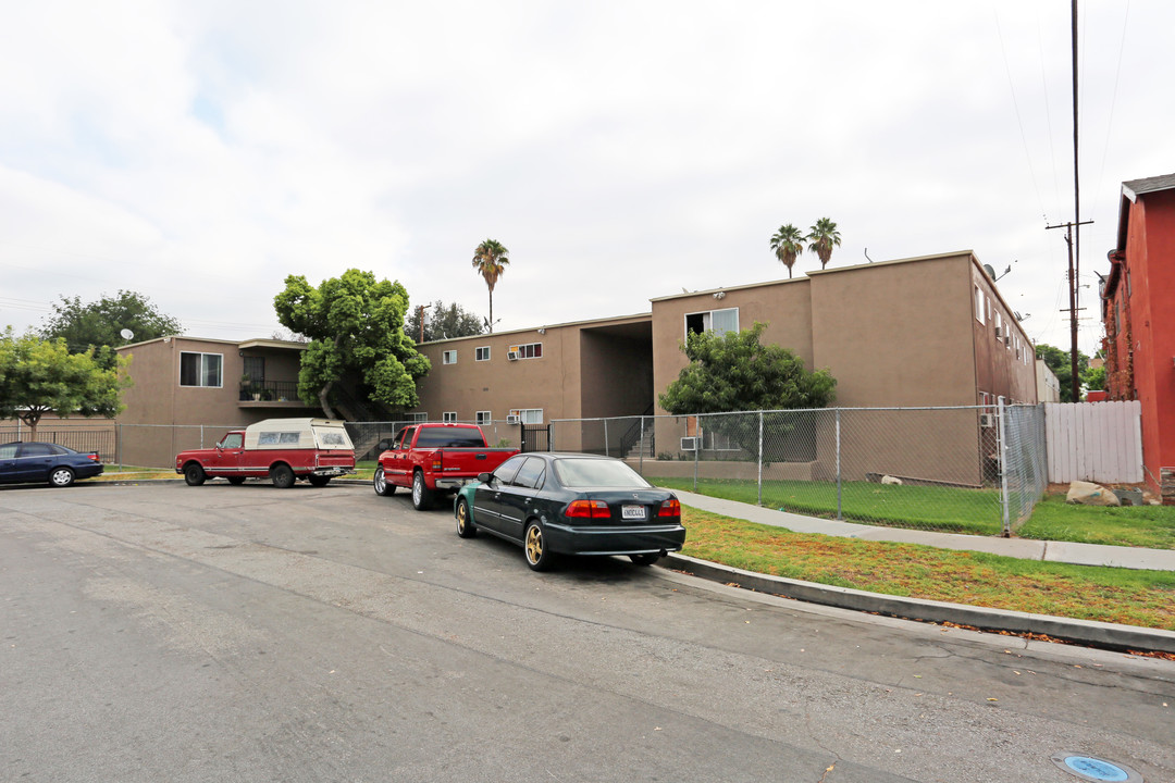 Tamarack Villas in Fullerton, CA - Foto de edificio