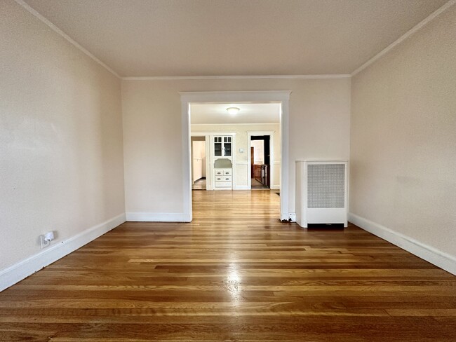 74 Lewis St, Unit 1 in Everett, MA - Building Photo - Building Photo