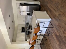 1886 E Don Carlos in Tempe, AZ - Building Photo