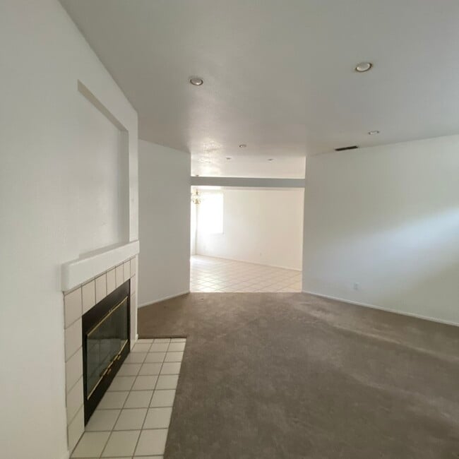7761 Southland Ct in Sacramento, CA - Building Photo - Building Photo