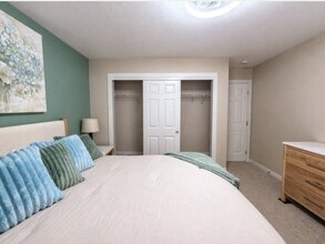 630 Hamlin Pl in Burlington, WA - Foto de edificio - Building Photo