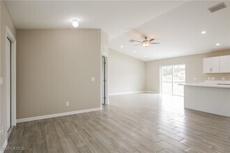 3237 Ruth Ln in Lehigh Acres, FL - Building Photo - Building Photo