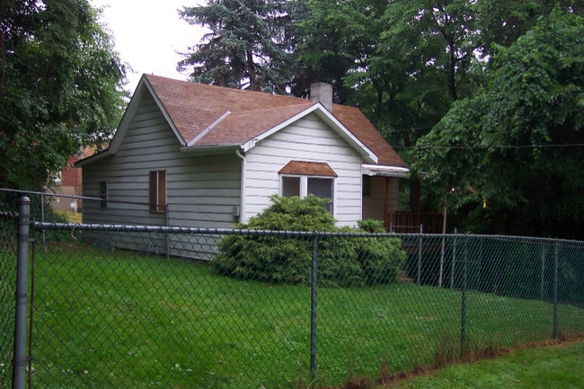 1522 Belasco Ave in Pittsburgh, PA - Building Photo - Building Photo