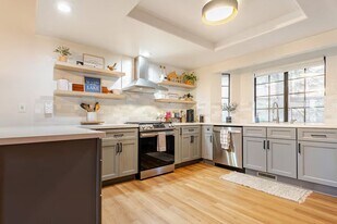 24656 Bernard Dr in Crestline, CA - Building Photo