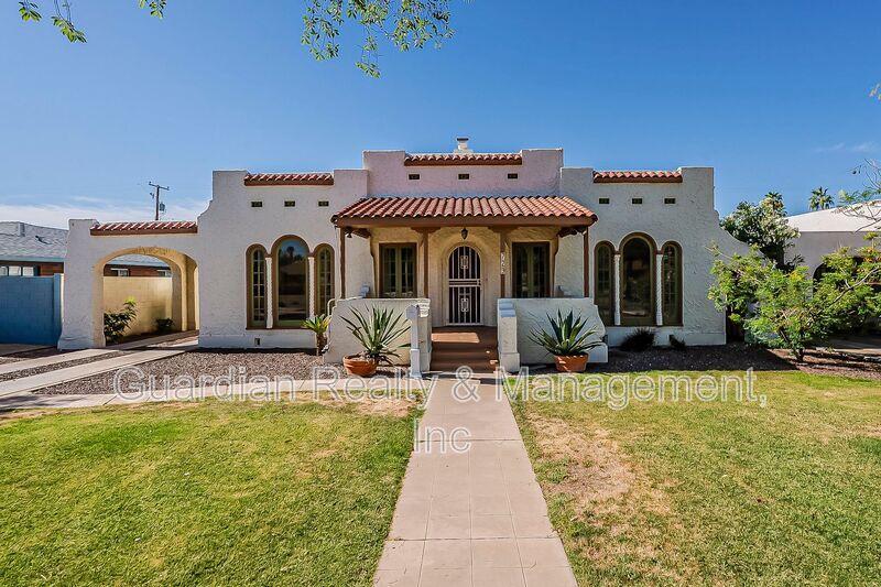729 W Willetta St in Phoenix, AZ - Building Photo