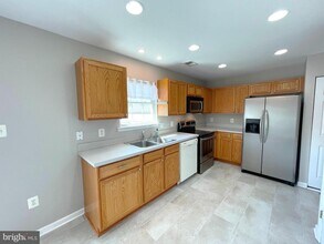 813 Yardley Dr in Prince Frederick, MD - Building Photo - Building Photo