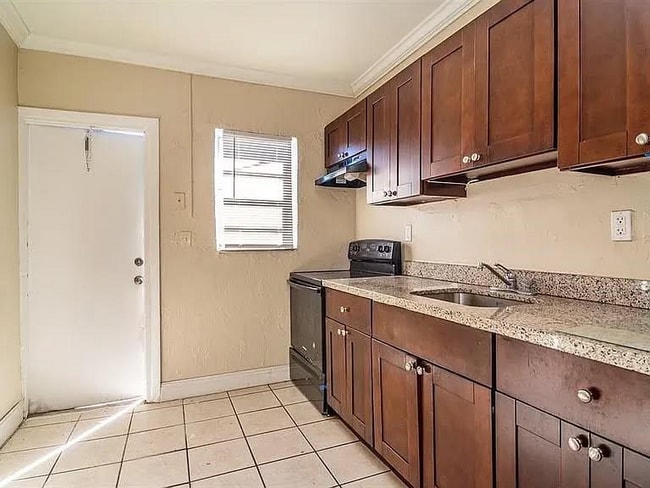 705 NW 14th Terrace in Fort Lauderdale, FL - Building Photo - Building Photo