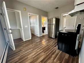 834 Central Ave in Pawtucket, RI - Building Photo - Building Photo