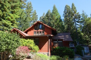 5279 Kneeland Rd in Kneeland, CA - Building Photo