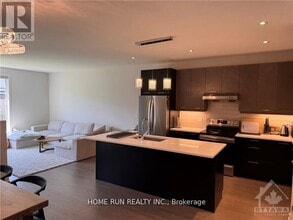 809 Brian Good Ave in Ottawa, ON - Building Photo - Building Photo
