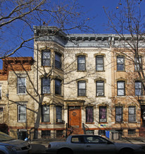 1659 Cornelia St in Ridgewood, NY - Building Photo - Building Photo