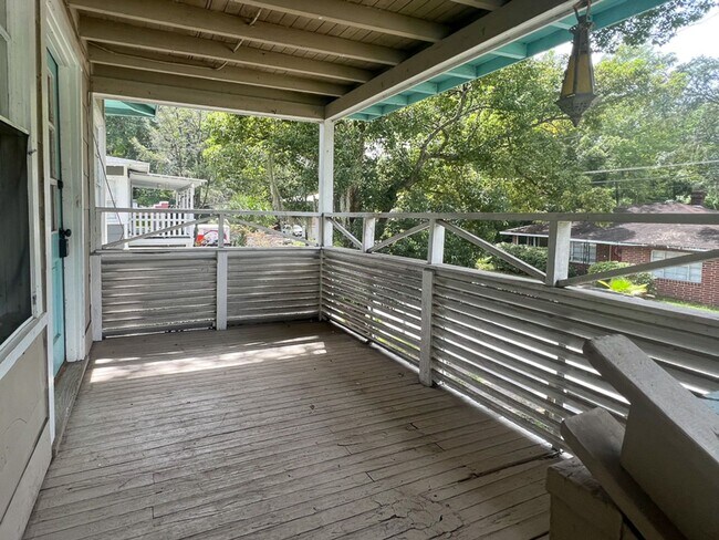 1122 NW 4th Ave, Unit 1124 in Gainesville, FL - Building Photo - Building Photo