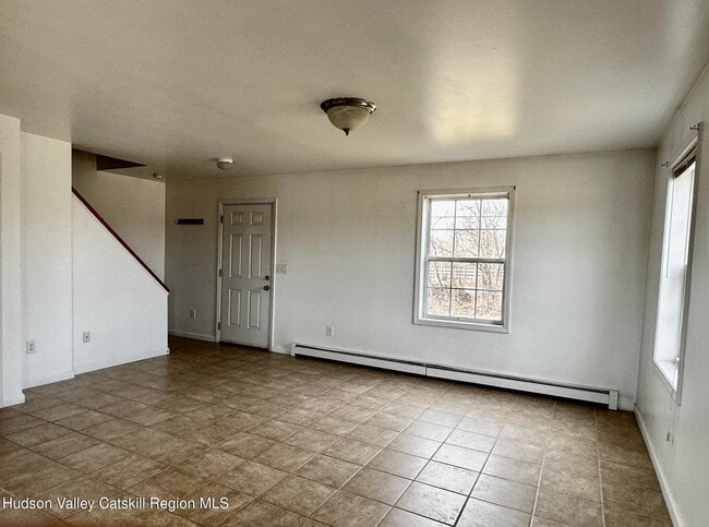 376 NY-32 in New Paltz, NY - Building Photo - Building Photo