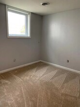 1043 Coddington Rd, Unit Downstairs in Ithaca, NY - Building Photo - Building Photo